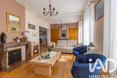 /international/fr/noyon-picardie-310106427117/
