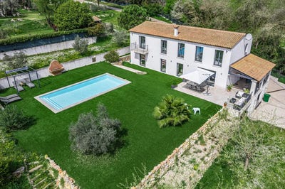/international/fr/chateauneuf-grasse-hh-15765432-chateauneuf-grasse-provence-alpes-cote-d-azur-310100958854/