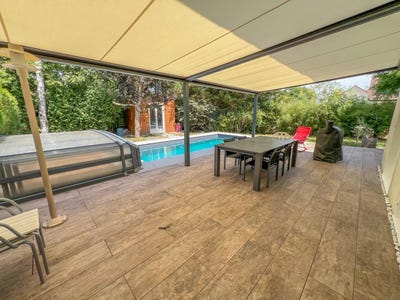 /international/fr/le-mesnil-saint-denis-ile-de-france-310109099162/