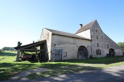 /international/fr/luxeuil-les-bains-franche-comte-310103687638/