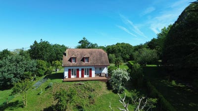 /international/fr/sauveterre-de-bearn-aquitaine-120094299556/