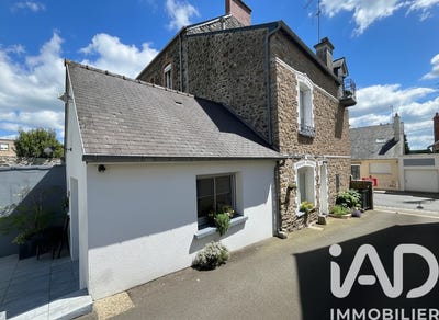 /international/fr/fougeres-brittany-310108035799/