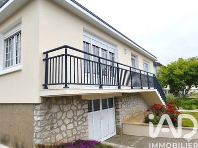 /international/fr/vendome-centre-val-de-loire-310108403328/