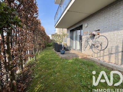 /international/fr/lesquin-calais-310106685916/