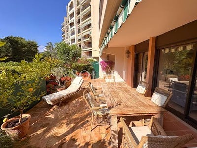 /international/fr/mandelieu-la-napoule-provence-alpes-cote-d-azur-310108455023/