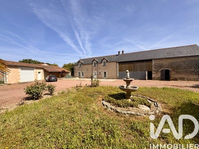 /international/fr/pouant-charente-310107369602/