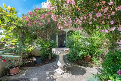 /international/fr/arles-provence-alpes-cote-d-azur-310101105768/?lang=fr