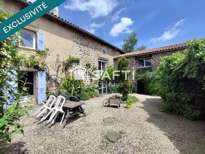 /international/fr/lissac-auvergne-120096347526/