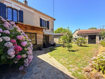/international/fr/piegut-pluviers-aquitaine-310109020533/