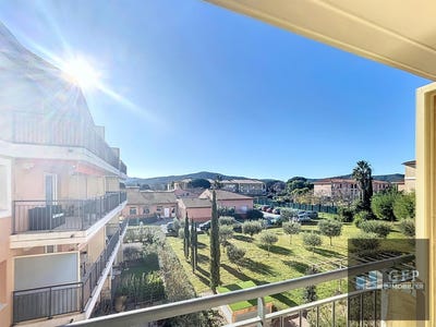 /international/fr/bormes-les-mimosas-provence-alpes-cote-d-azur-310100544153/