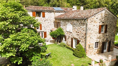 /international/fr/cordes-sur-ciel-midi-pyrenees-310107578825/