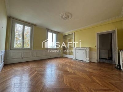 /international/fr/lisieux-la-basse-normandie-310119785285/