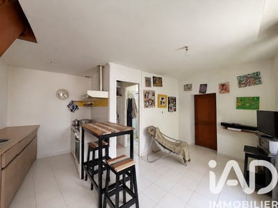 /international/fr/la-suze-sur-sarthe-pays-de-la-loire-310108756354/