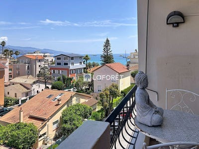 /international/fr/roquebrune-cap-martin-provence-alpes-cote-d-azur-310108104987/