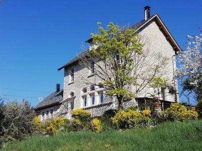 /international/fr/bertholene-midi-pyrenees-310101446231/?lang=id