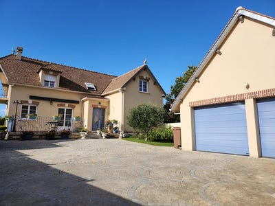 /international/fr/amblainville-picardie-310098892343/