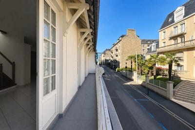 /international/fr/dinard-brittany-310107709360/