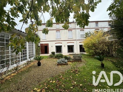 /international/fr/villeneuve-de-marsan-aquitaine-310107411046/