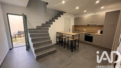 /international/fr/saint-gilles-burgundy-310105205551/