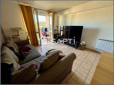 /international/fr/gignac-la-nerthe-provence-alpes-cote-d-azur-120098234157/