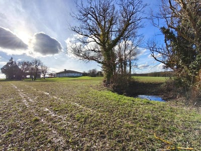 /international/fr/l-isle-jourdain-midi-pyrenees-310105774443/