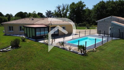 /international/fr/montpon-menesterol-aquitaine-310100740334/