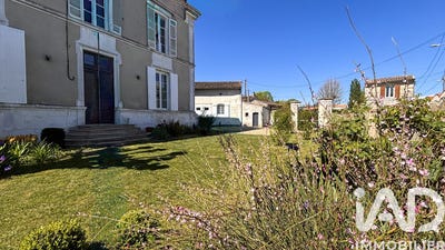 /international/fr/burie-charente-310107216899/