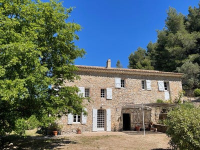 /international/fr/le-beausset-hh-15771092-le-beausset-provence-alpes-cote-d-azur-310100955695/?lang=zh-tw