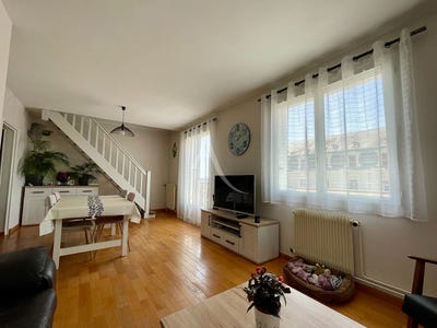 /international/fr/blois-centre-val-de-loire-310108428307/