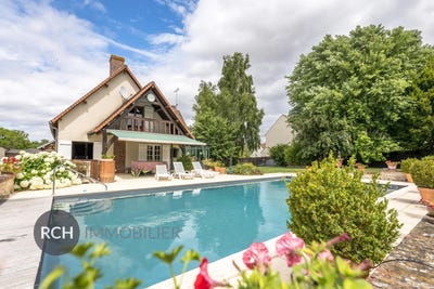 /international/fr/houdan-picardie-310100631084/