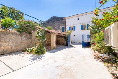 /international/fr/eyguieres-provence-alpes-cote-d-azur-310109746823/