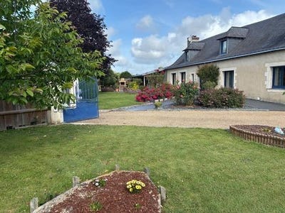 /international/fr/segre-en-anjou-bleu-pays-de-la-loire-310106222281/