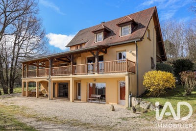 /international/fr/sarlat-la-caneda-aquitaine-310119377074/