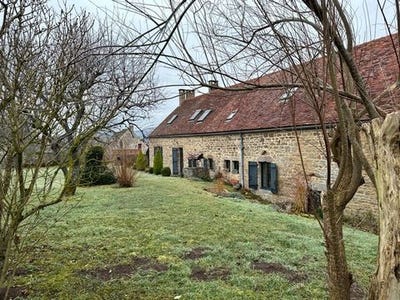 /international/fr/precy-sous-thil-burgundy-310100763046/