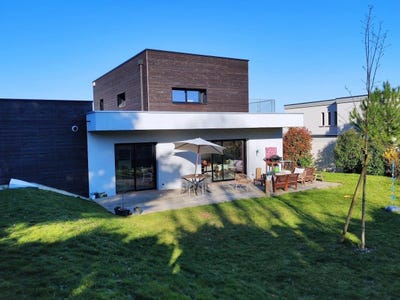 /international/fr/daix-burgundy-310109109392/