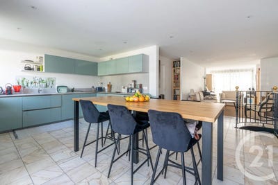 /international/fr/le-plessis-trevise-ile-de-france-310099619671/