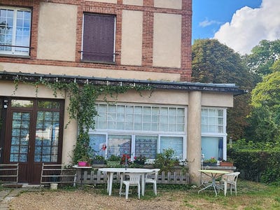 /international/fr/maintenon-centre-val-de-loire-310097273107/
