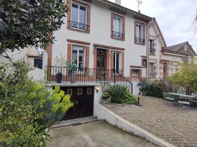 /international/fr/6-avenue-du-drapeau-colombes-ile-de-france-310106973423/