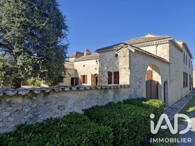 /international/fr/gensac-charente-310108949572/