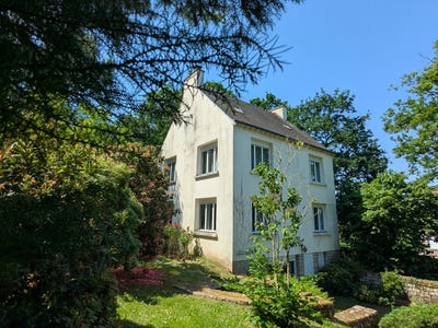 /international/fr/la-croix-hellean-brittany-310109175487/?lang=fr