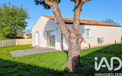 /international/fr/port-des-barques-charente-310108181619/