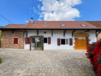 /international/fr/la-clayette-burgundy-310099626071/