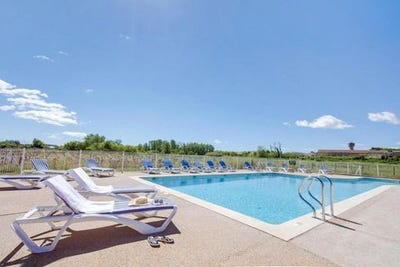 /international/fr/colombiers-languedoc-roussillon-310101710595/