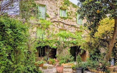 /international/fr/pezenas-languedoc-roussillon-310109151689/?lang=de