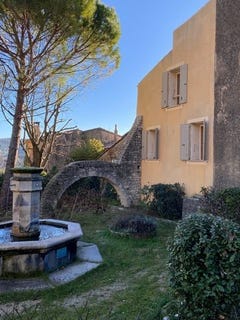 /international/fr/rustrel-provence-alpes-cote-d-azur-310100015845/