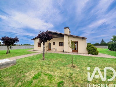 /international/fr/pujols-sur-ciron-aquitaine-310106387853/