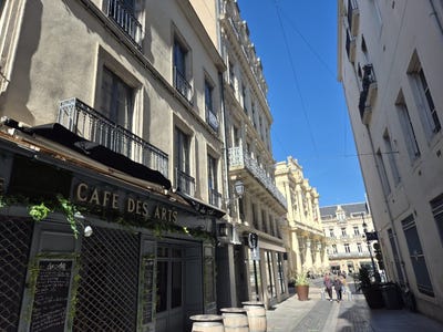 /international/fr/beziers-languedoc-roussillon-310109021658/?lang=th