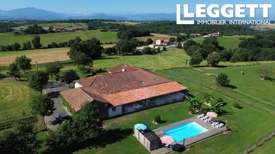 /international/fr/saint-gaudens-midi-pyrenees-310099213447/