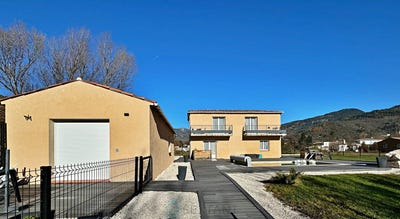 /international/fr/castellane-provence-alpes-cote-d-azur-120096814091/