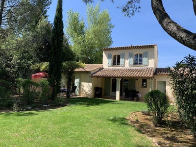 /international/fr/mallemort-provence-alpes-cote-d-azur-310109575290/